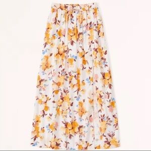 **ABERCROMBIE and FITCH** Floral Maxi Skirt, NWT, XS